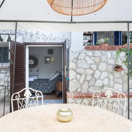 Vfh Flavia Eco - 50 Metri Dal Mare Bed & Breakfast