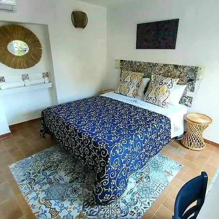 Vfh Flavia Eco - 50 Metri Dal Mare Bed & Breakfast 5*