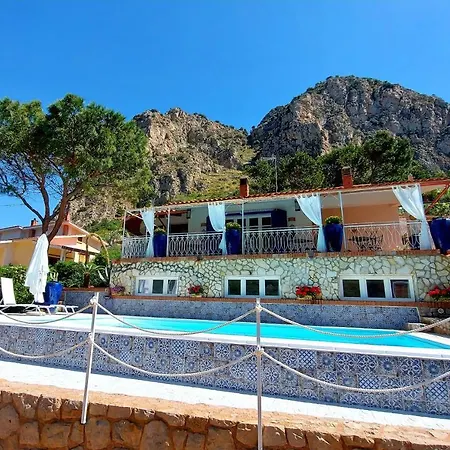 Vfh Flavia Eco - 50 Metri Dal Mare Bed & Breakfast 5*