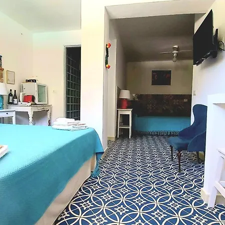 Vfh Flavia Eco - 50 Metri Dal Mare Bed & Breakfast