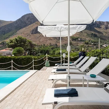 Vfh Flavia Eco - 50 Metri Dal Mare 5* Santa Flavia