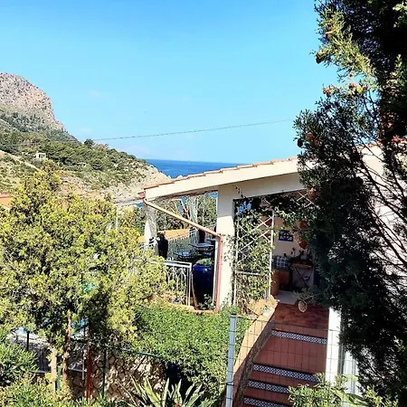 Bed & Breakfast Vfh Flavia Eco - 50 Metri Dal Mare 5*