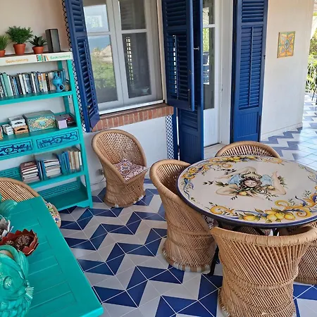 Bed & Breakfast Vfh Flavia Eco - 50 Metri Dal Mare