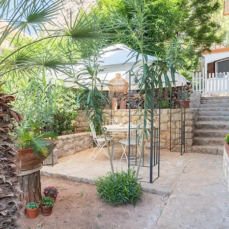 Bed & Breakfast Vfh Flavia Eco - 50 Metri Dal Mare 5*